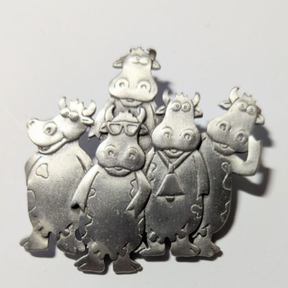 Vintage JJ Jonette Jewellery 1988 Pewter Laughing Cows Brooch